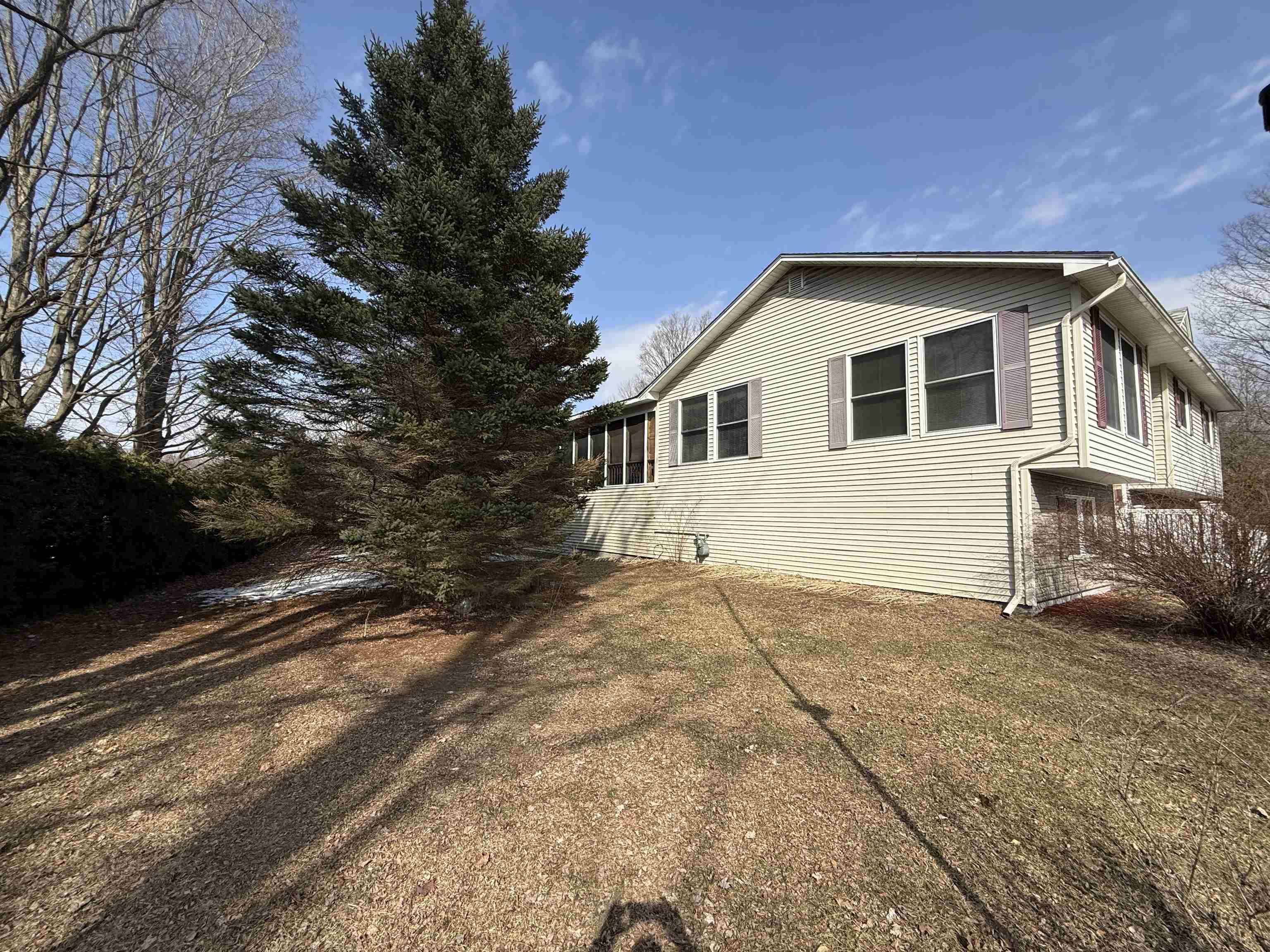 1085 Lamkin Street Highgate, VT 05459 - Photo 6 of 60