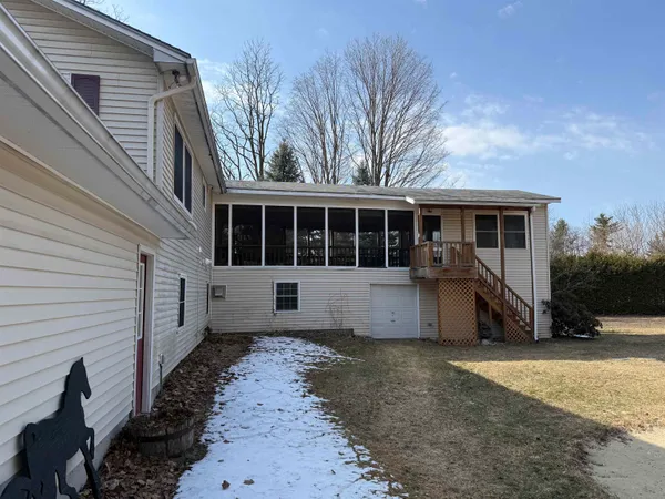 $441,000 | 1085 Lamkin Street, Highgate, VT 05459