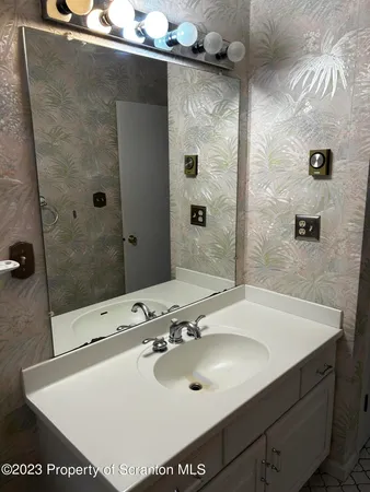 $239,000 | 509 Von Bergen Street, Old Forge, PA 18518