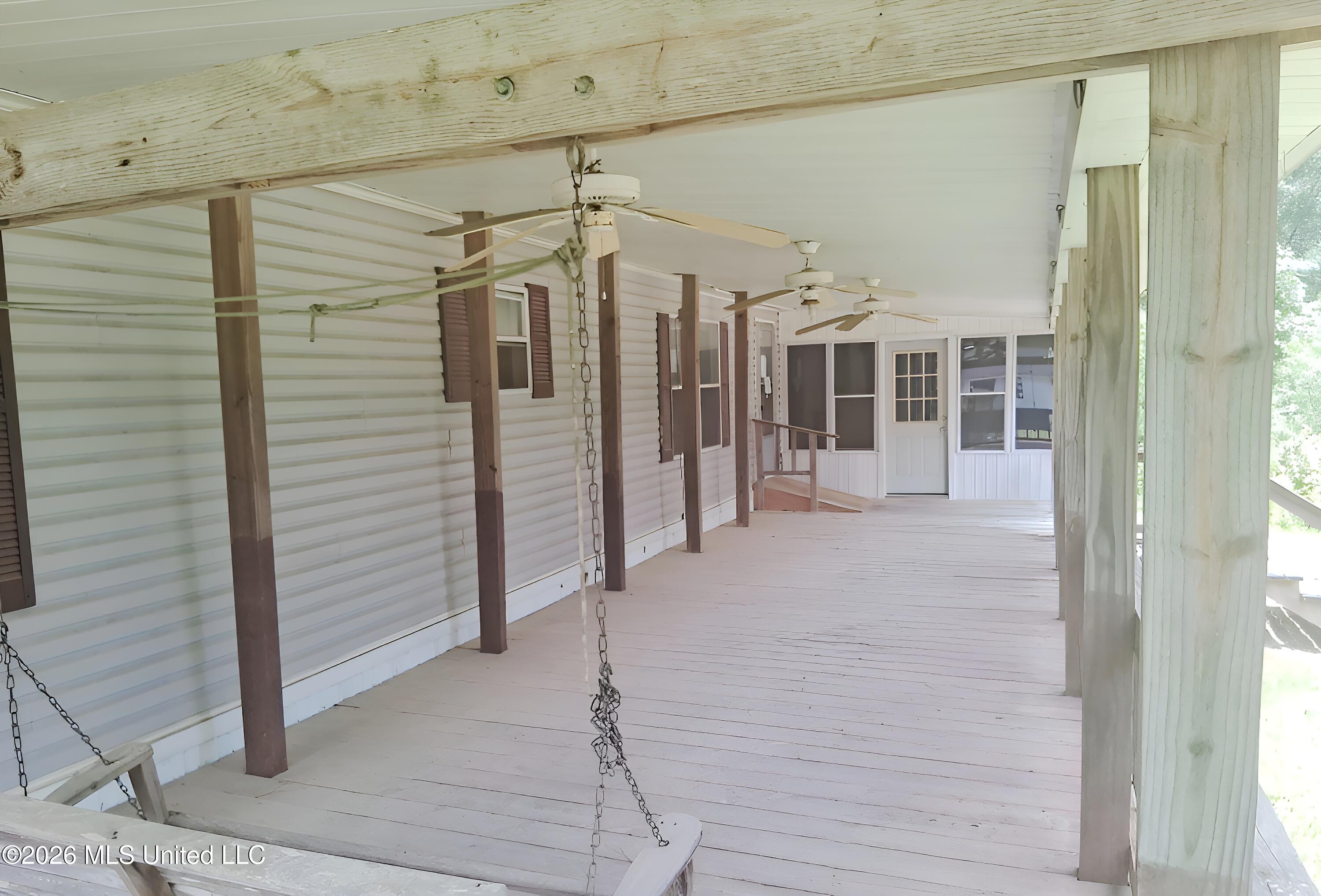 323 Pine Road Carthage, MS 39051 - Photo 2 of 16 Picture64