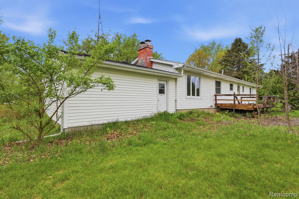 396 Plum Creek Road Lapeer, MI 48446 - Photo 28 of 41