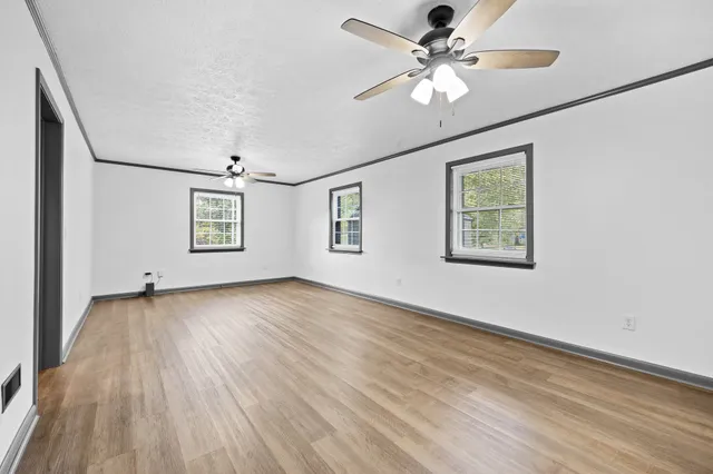 $399,900 | 2425 Barwood Drive, Greenbrier, TN 37073