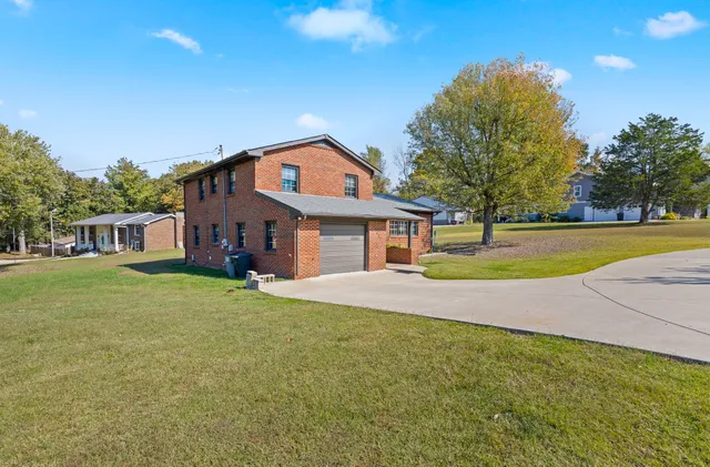 $399,900 | 2425 Barwood Drive, Greenbrier, TN 37073