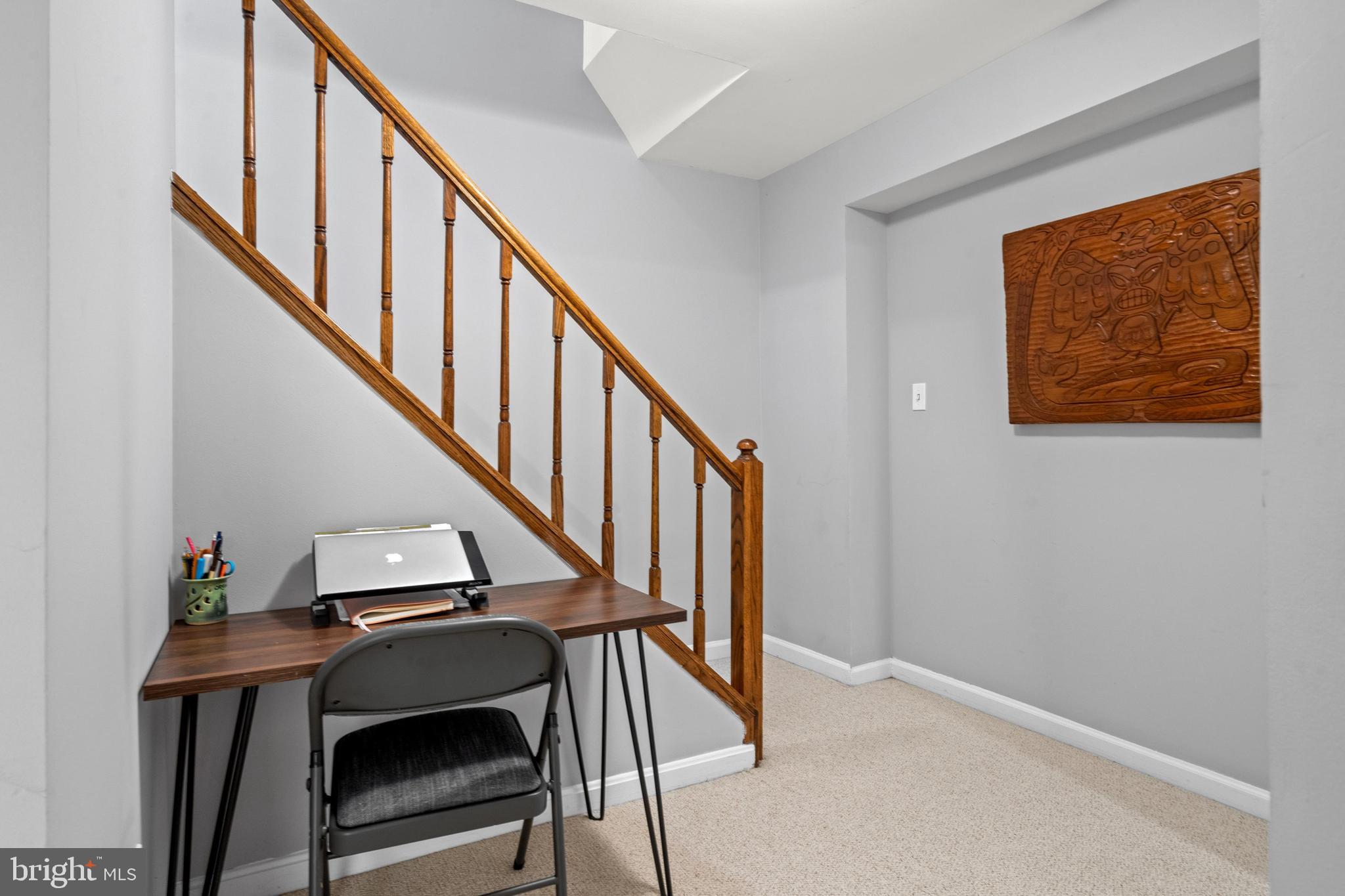 1796 Duffield Lane Alexandria, VA 22307 - Photo 30 of 42 a view of entryway
