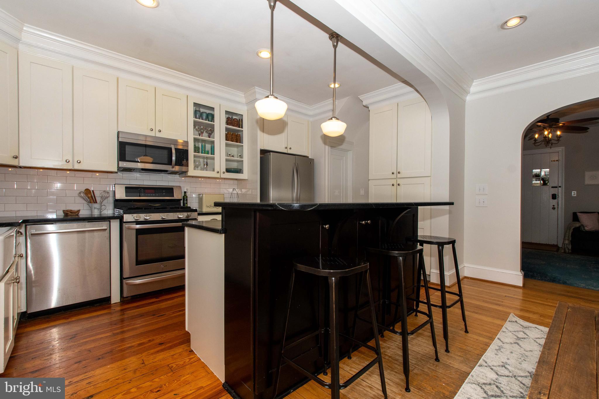 312 Hopkins Road Baltimore, MD 21212 - Photo 15 of 51