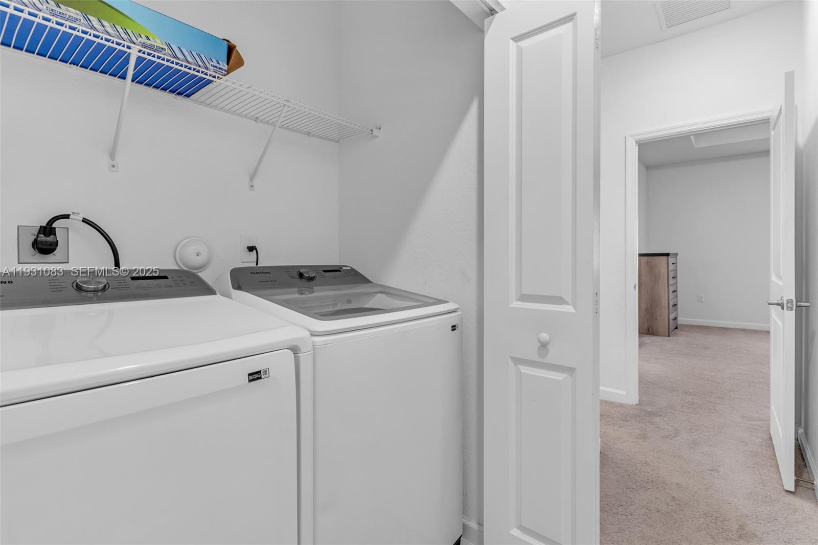 28625 Southwest 133rd Place Homestead, FL 33033 - Photo 15 of 21 a utility room with dryer and washer