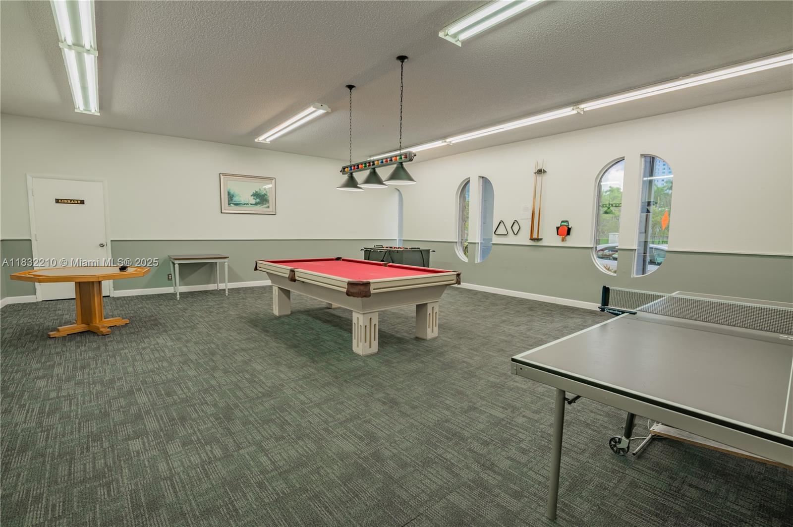 Coutry Club Hallandale Beach, FL 33009 - Photo 28 of 33