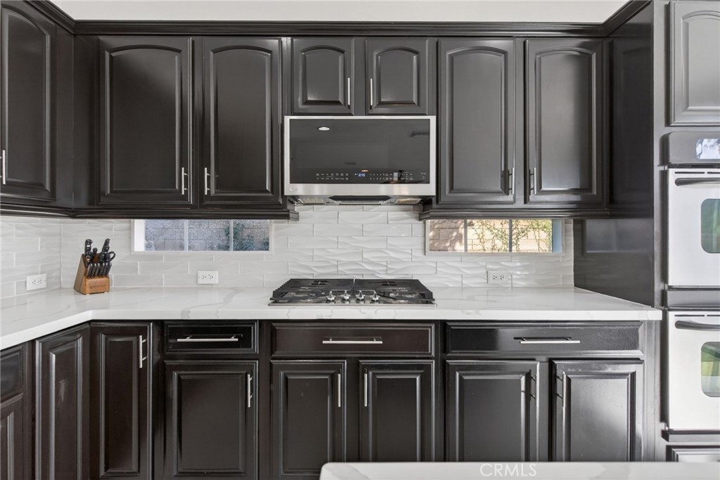 11552 Brookrun Court Riverside, CA 92505 - Photo 12 of 71