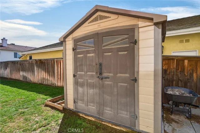 $1,049,999 | 11552 Brookrun Court, Riverside, CA 92505