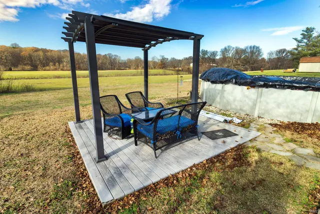 $399,000 | 14914 McCutchan Road, Evansville, IN 47725