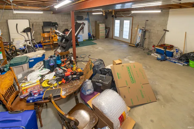 $399,000 | 14914 McCutchan Road, Evansville, IN 47725