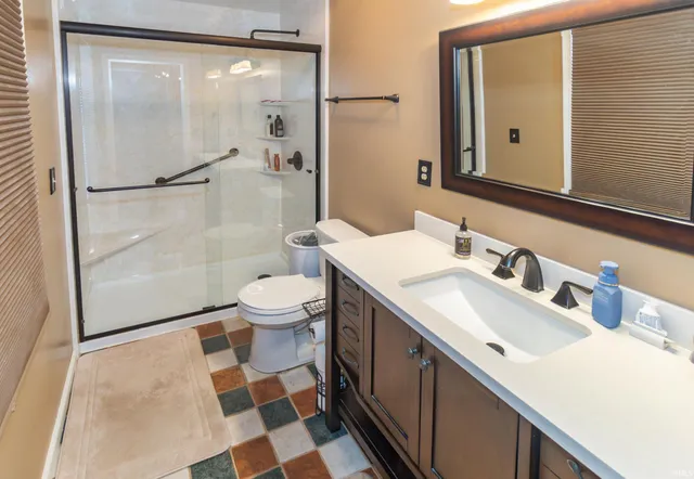 $399,000 | 14914 McCutchan Road, Evansville, IN 47725