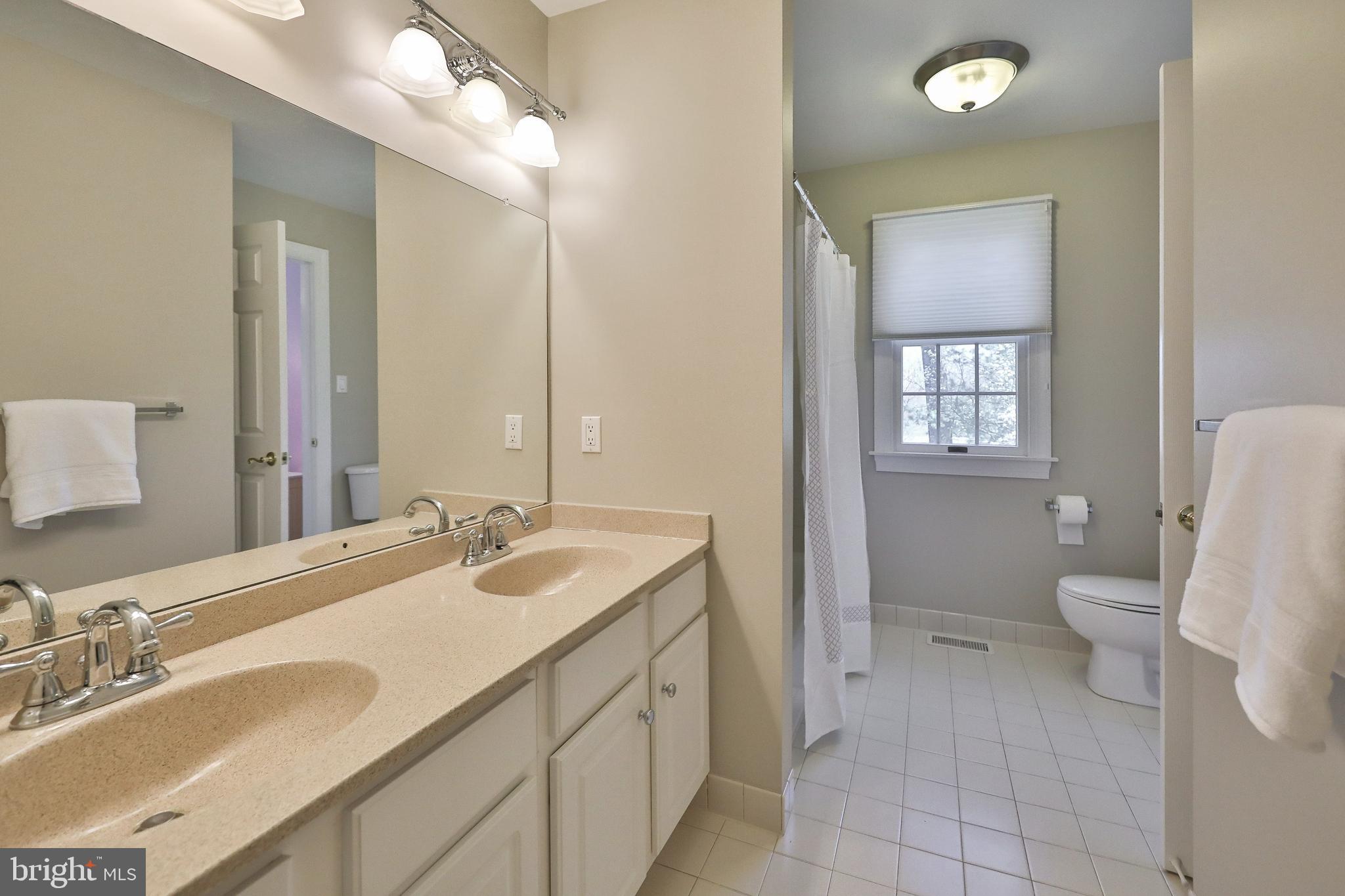 295 Pinecroft Place Ambler, PA 19002 - Photo 24 of 37 Hall Bathroom with Tub Shower