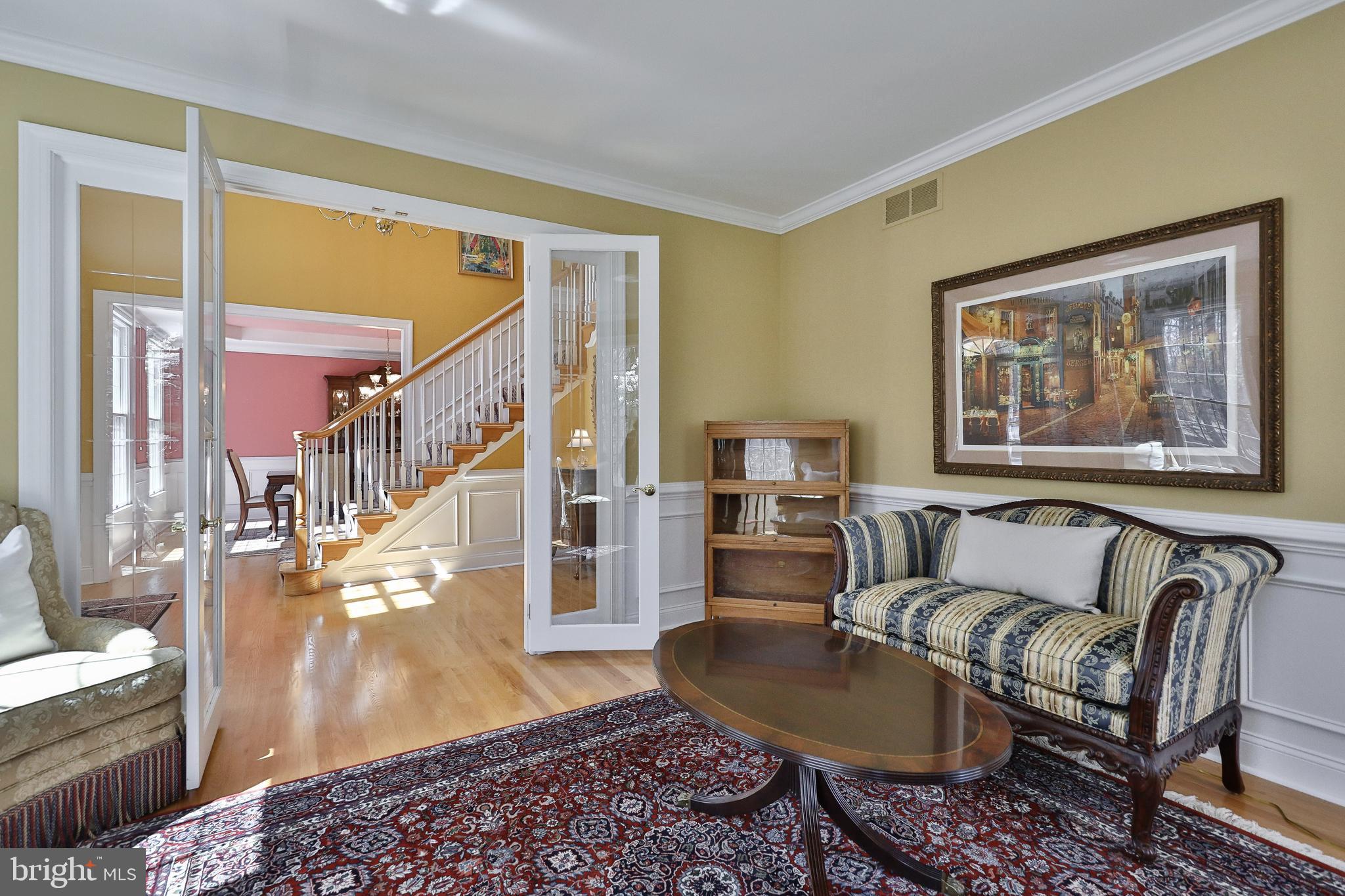 295 Pinecroft Place Ambler, PA 19002 - Photo 4 of 37 Glass Paneled Doors