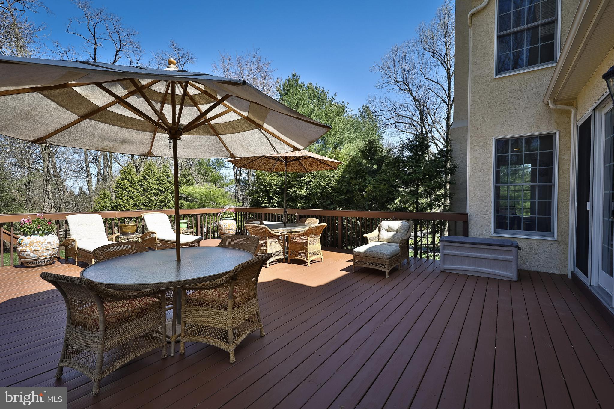 295 Pinecroft Place Ambler, PA 19002 - Photo 32 of 37 Al Fesco Dining anyone?