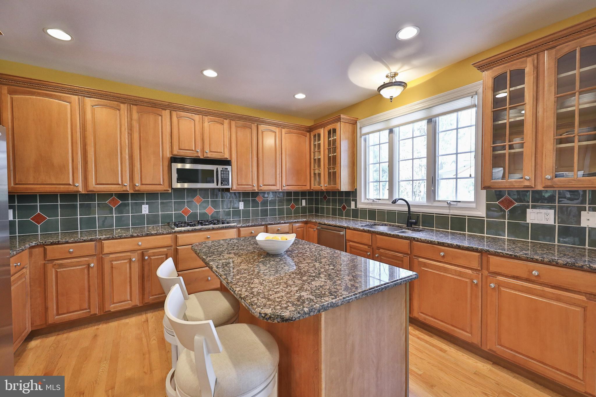 295 Pinecroft Place Ambler, PA 19002 - Photo 10 of 37 Center Island