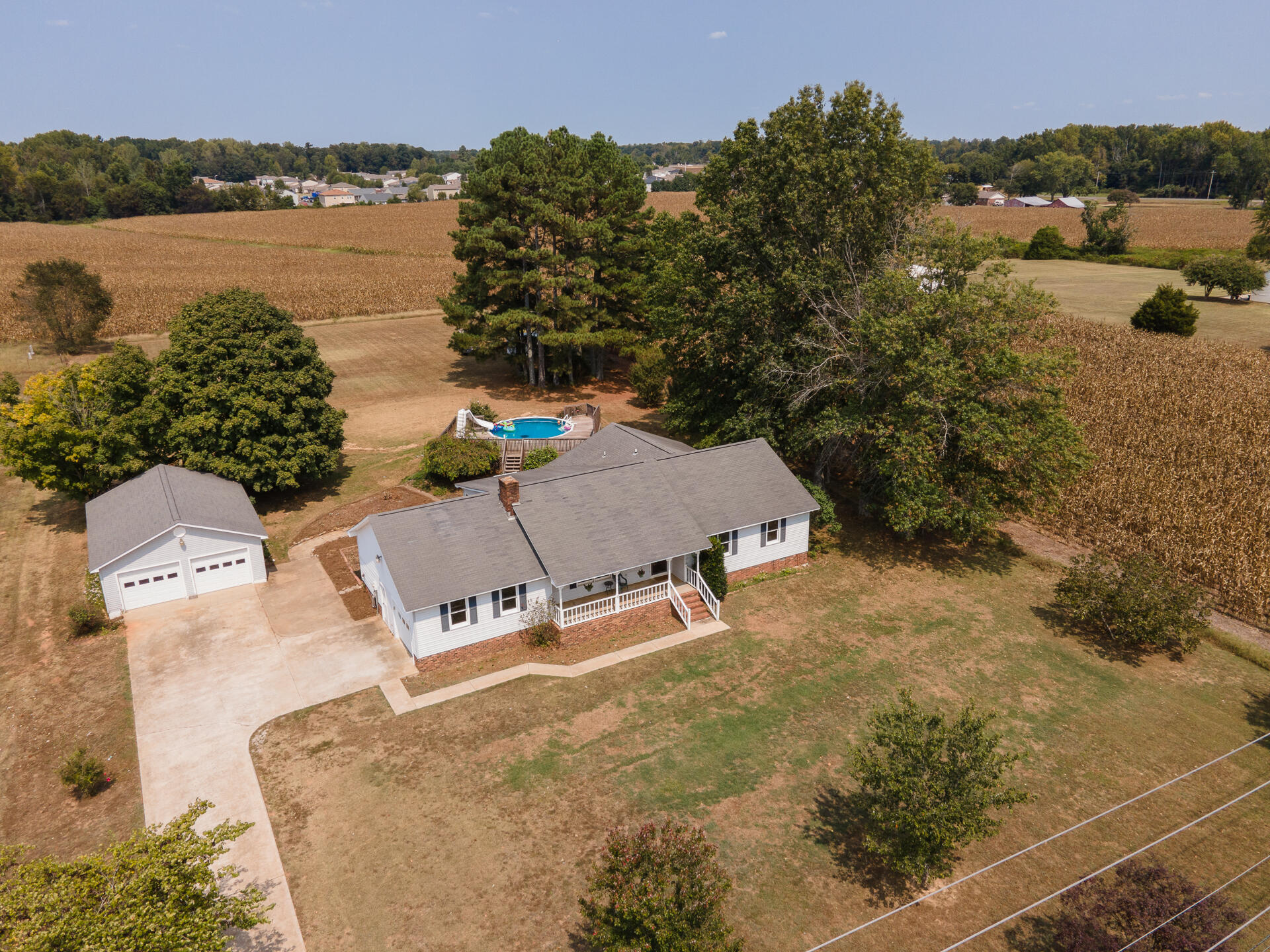 25521 Capshaw Road Athens, AL 35613 - Photo 27 of 37 Overview Left Side