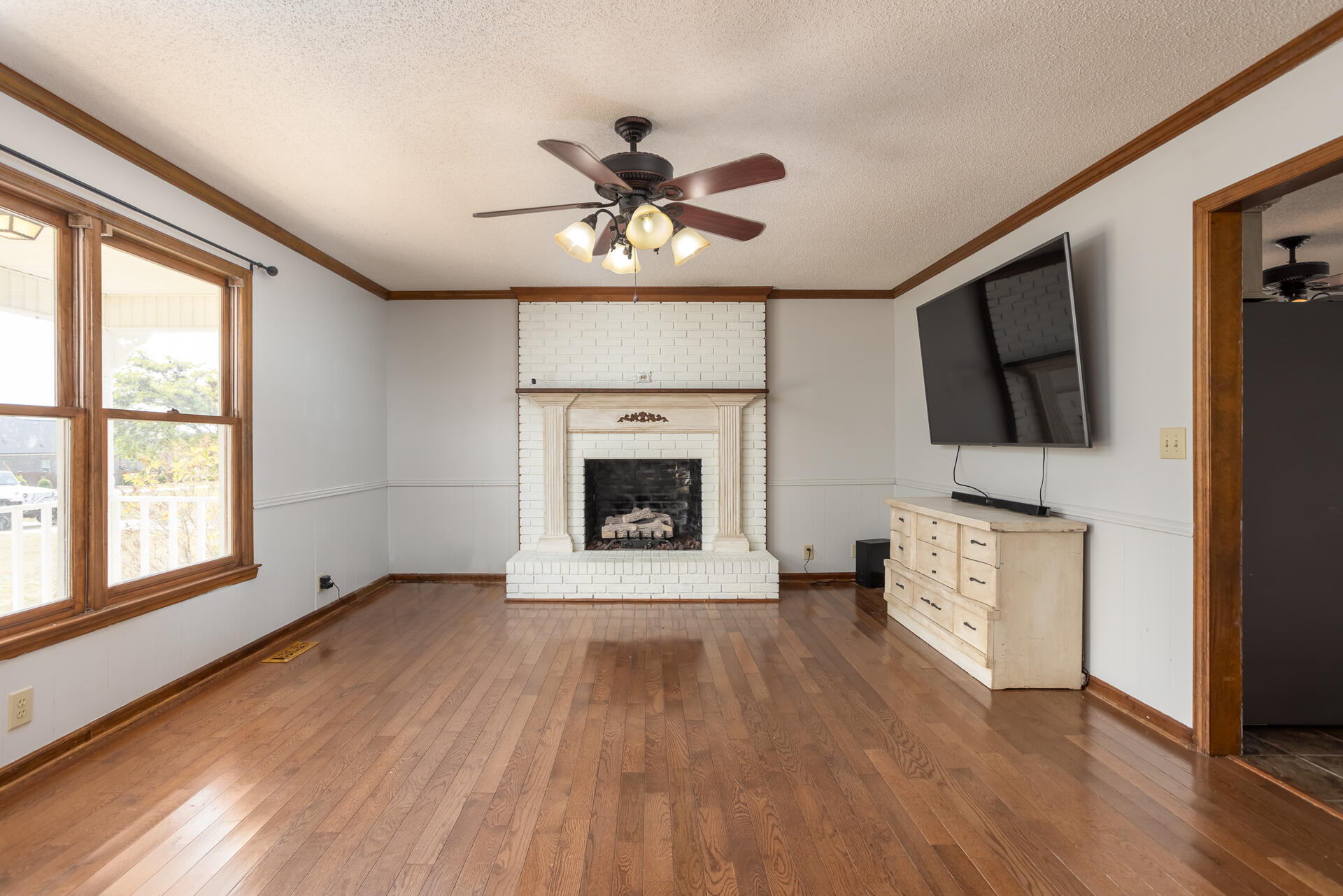 25521 Capshaw Road Athens, AL 35613 - Photo 5 of 37 Wonderful Fireplace