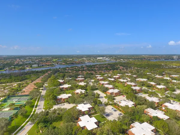 $2,500 | 2538 25th Court, Jupiter, FL 33477