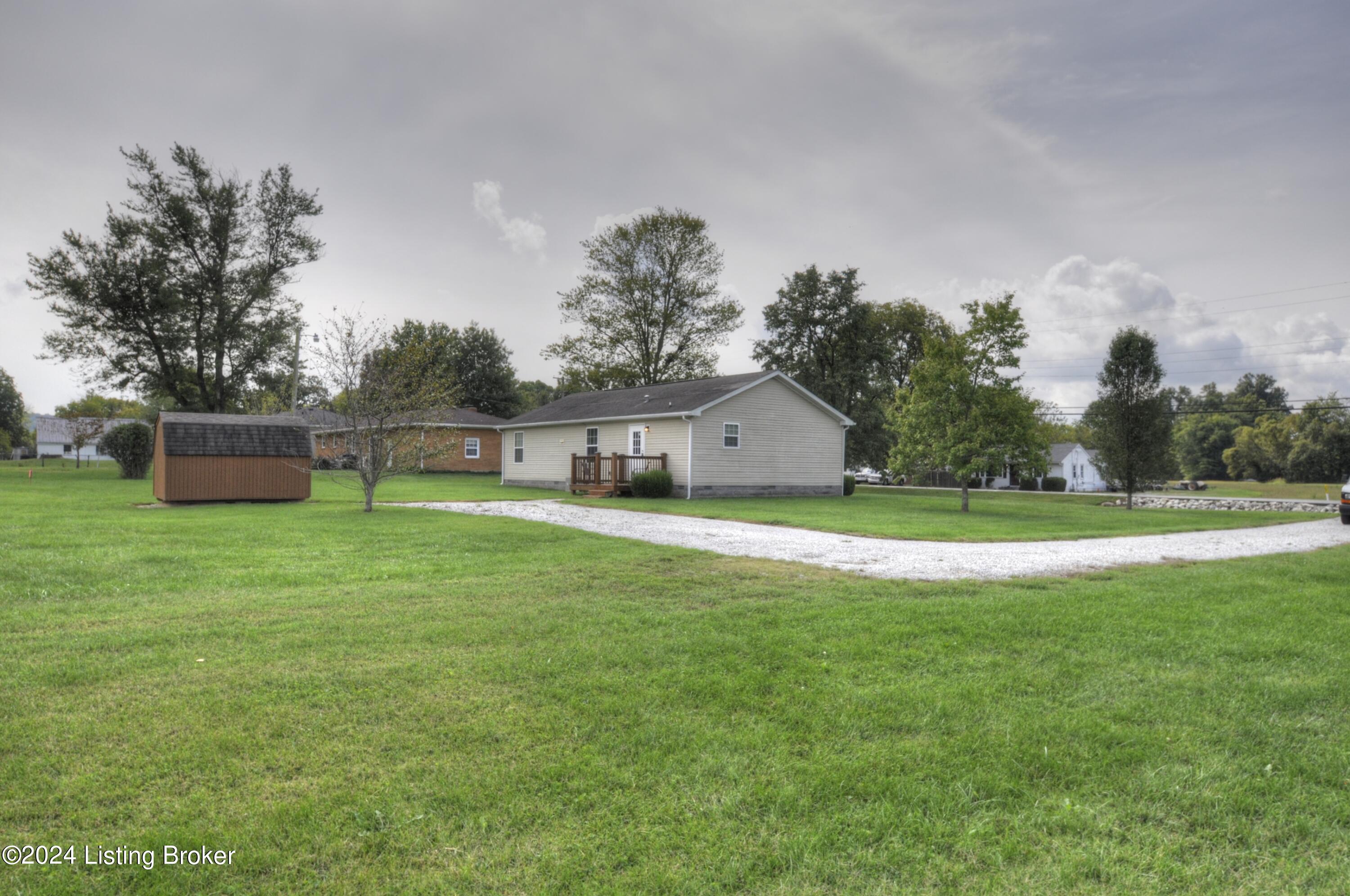 6111 Pendleton Road Louisville, KY 40272 - Photo 24 of 26 _DSC0016_7_8