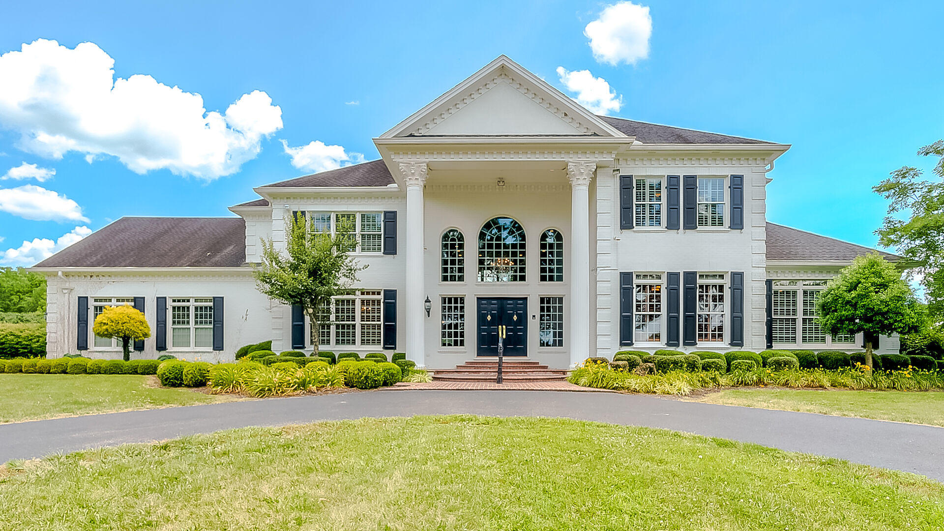 5820 Winchester Road Lexington, KY 40509 - Photo 5 of 88 002-1920x1080-photo