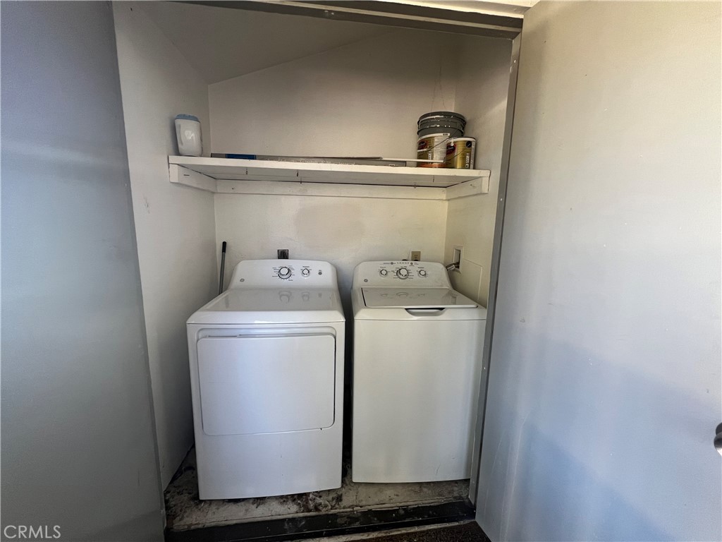 25611 Quail Run, Unit 100 Dana Point, CA 92629 - Photo 13 of 13 a utility room with dryer and washer