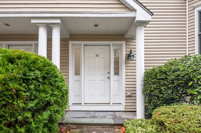 $675,000 | 160 Glenbrook Road, Unit 3D, Stamford, CT 06902