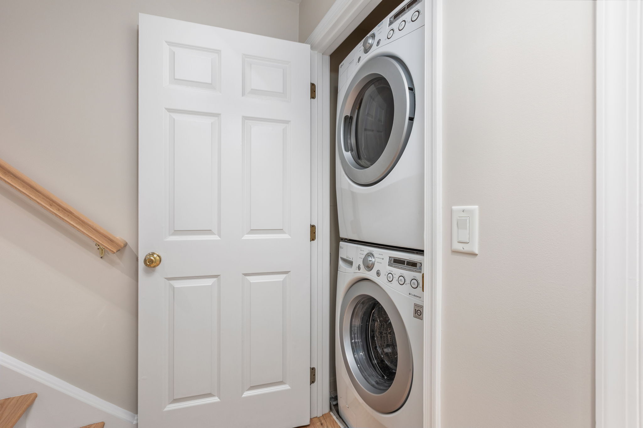 160 Glenbrook Road, Unit 3D Stamford, CT 06902 - Photo 16 of 26 a utility room with dryer and washer