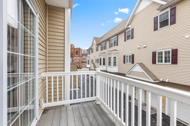 $675,000 | 160 Glenbrook Road, Unit 3D, Stamford, CT 06902