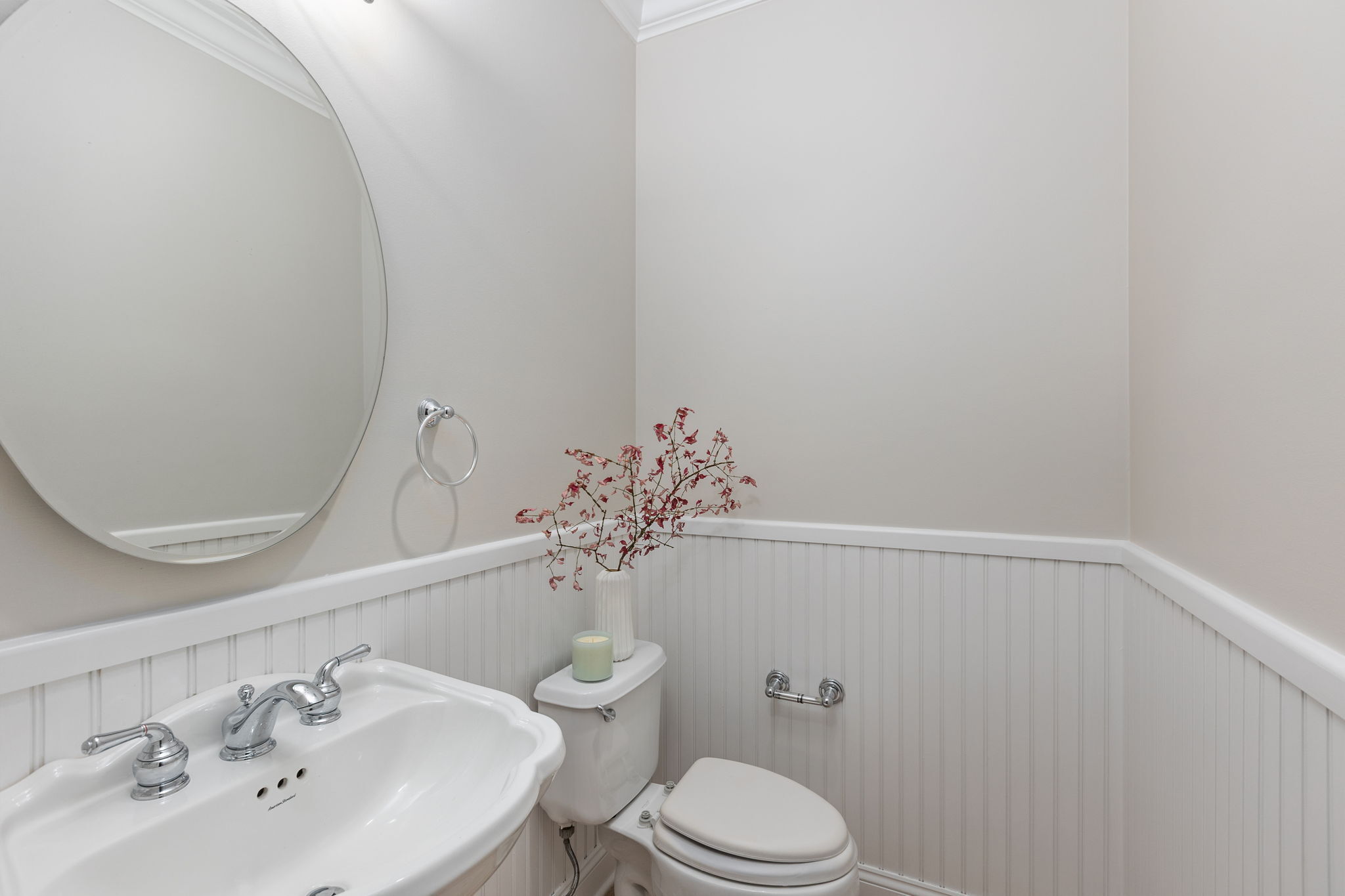 160 Glenbrook Road, Unit 3D Stamford, CT 06902 - Photo 10 of 26 a bathroom with a sink a toilet and mirror