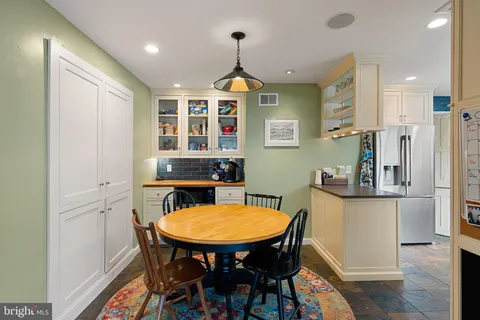 $1,195,000 | 21 Holly Lane, Wilmington, DE 19807