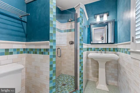 $1,195,000 | 21 Holly Lane, Wilmington, DE 19807