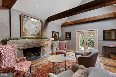 $1,195,000 | 21 Holly Lane, Wilmington, DE 19807