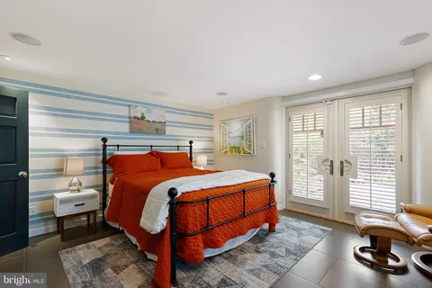 $1,195,000 | 21 Holly Lane, Wilmington, DE 19807