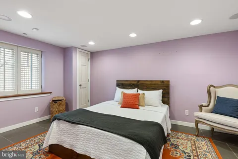 $1,195,000 | 21 Holly Lane, Wilmington, DE 19807