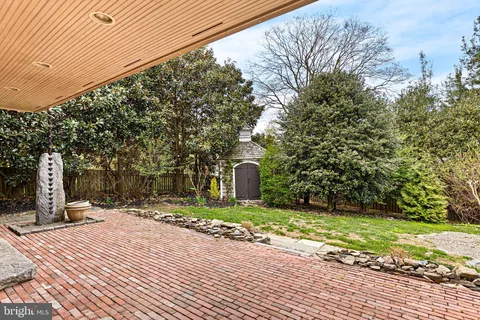 $1,195,000 | 21 Holly Lane, Wilmington, DE 19807