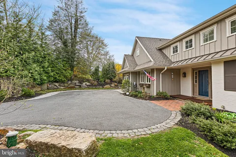 $1,195,000 | 21 Holly Lane, Wilmington, DE 19807