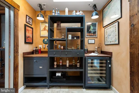 $1,195,000 | 21 Holly Lane, Wilmington, DE 19807