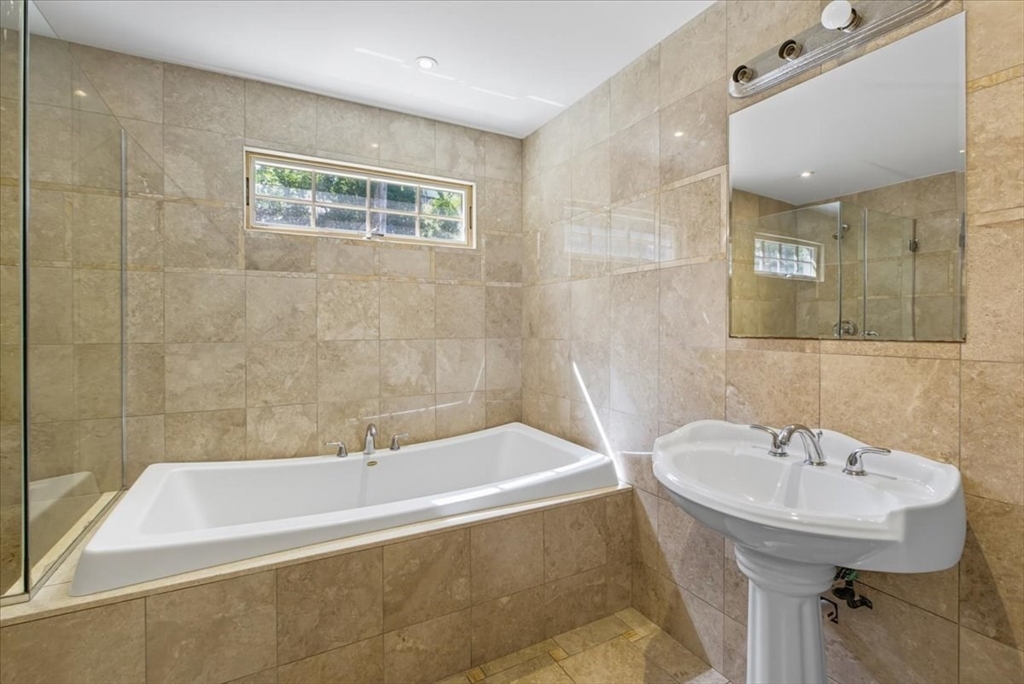 78 North Street Danvers, MA 01923 - Photo 19 of 41