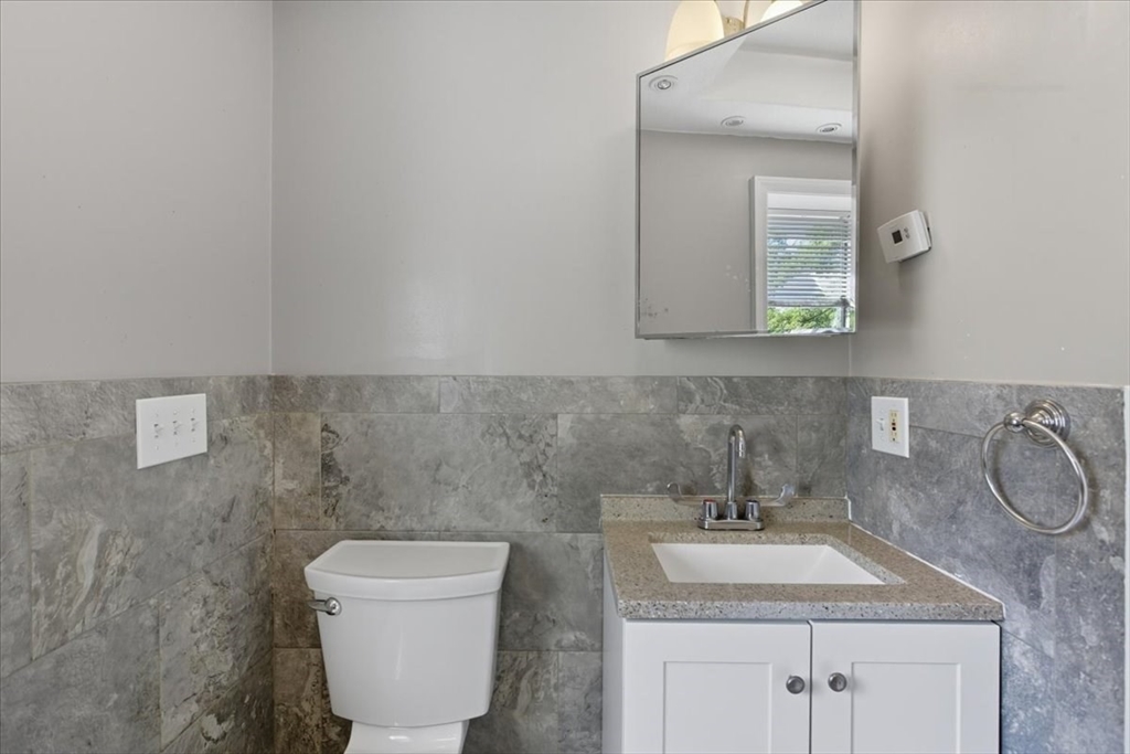 78 North Street Danvers, MA 01923 - Photo 32 of 41