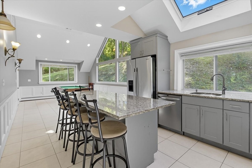 78 North Street Danvers, MA 01923 - Photo 8 of 41