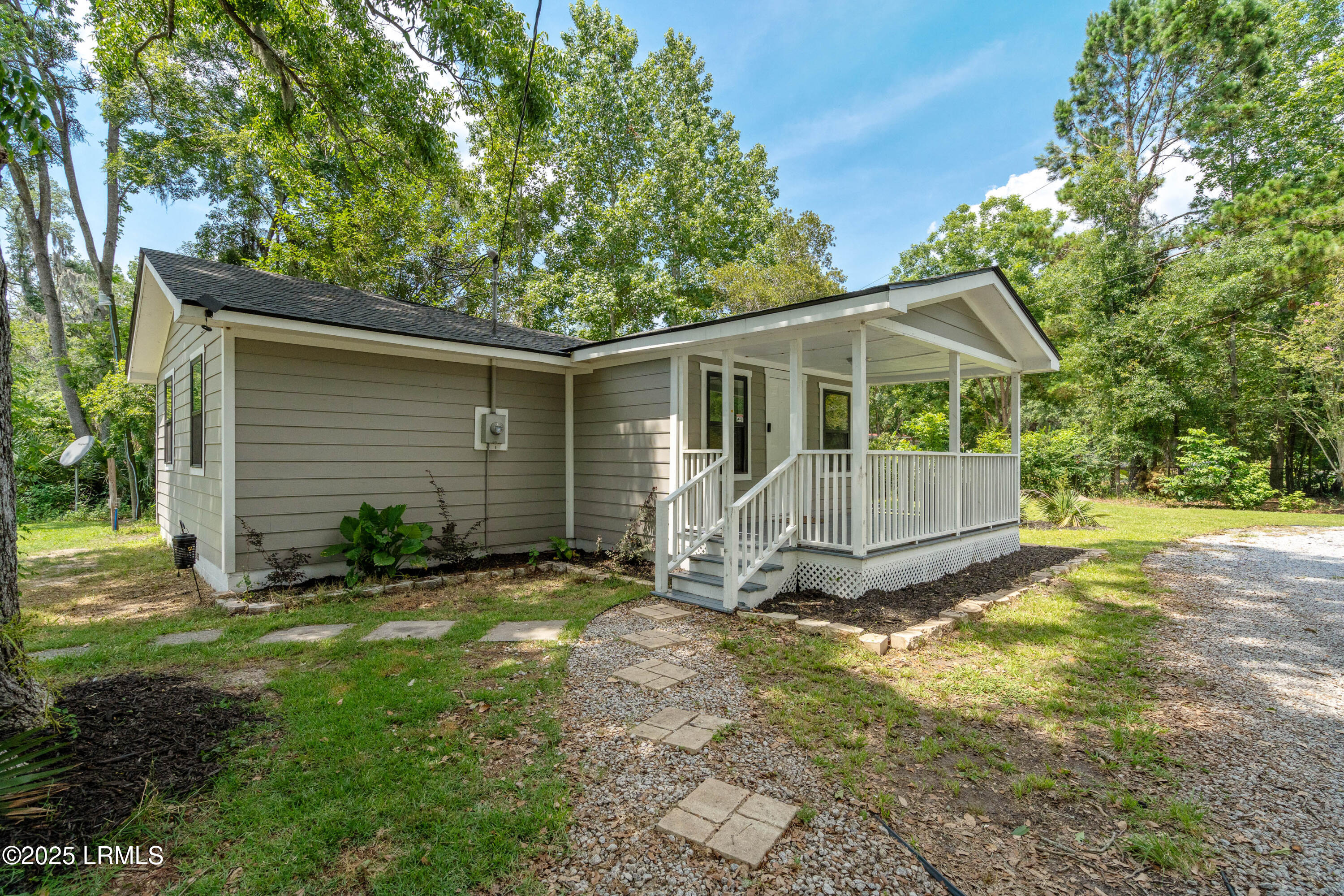 7058 Roseida Road Beaufort, SC 29906 - Photo 5 of 30 7058 Roseida-9