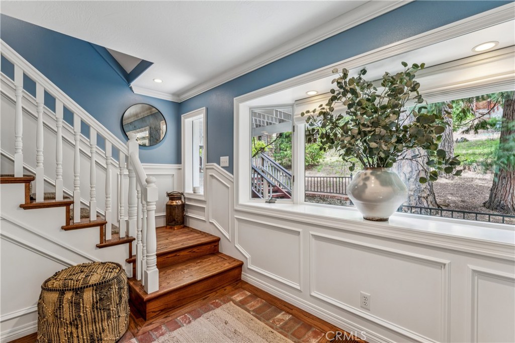 469 Golf Course Road Lake Arrowhead, CA 92352 - Photo 24 of 75 Stairs from lower level entry to main level