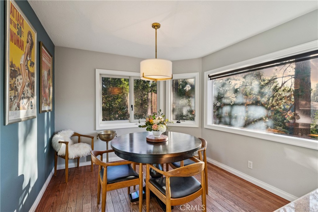 469 Golf Course Road Lake Arrowhead, CA 92352 - Photo 29 of 75 Eat-in nook