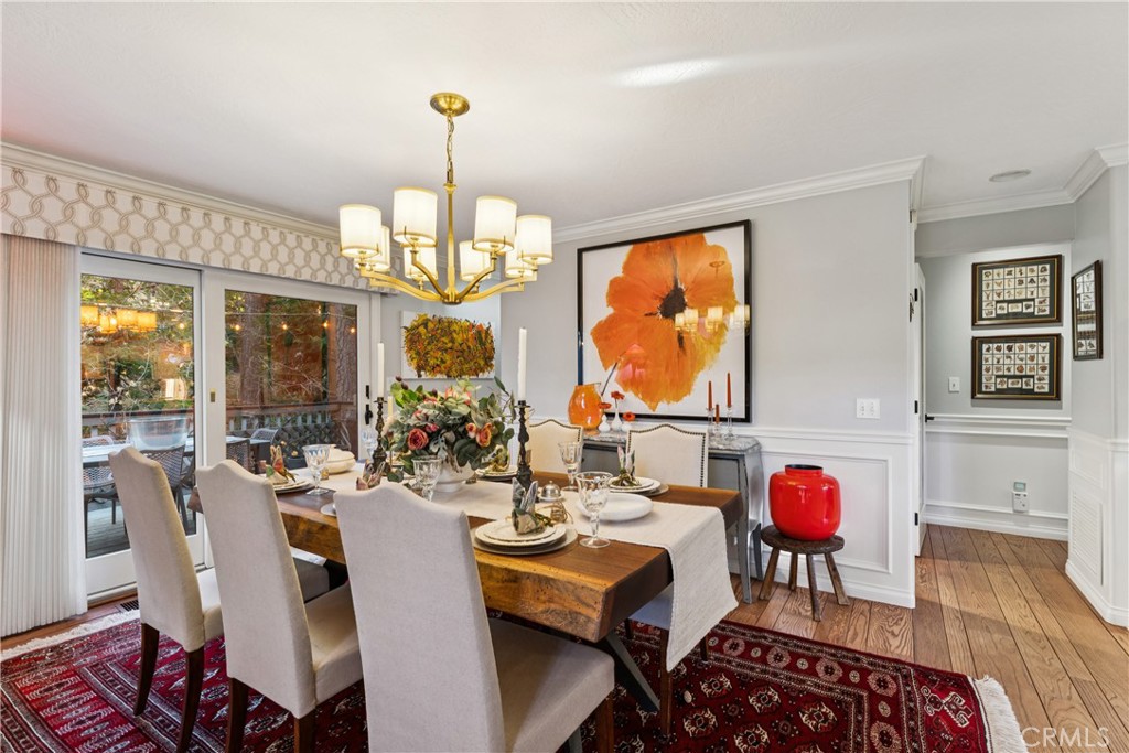 469 Golf Course Road Lake Arrowhead, CA 92352 - Photo 31 of 75 Main level formal dining area