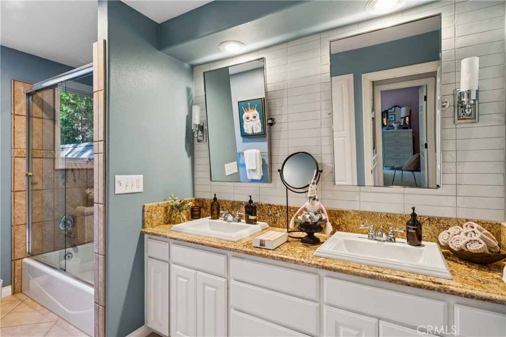 469 Golf Course Road Lake Arrowhead, CA 92352 - Photo 41 of 75 Main level guest bathroom