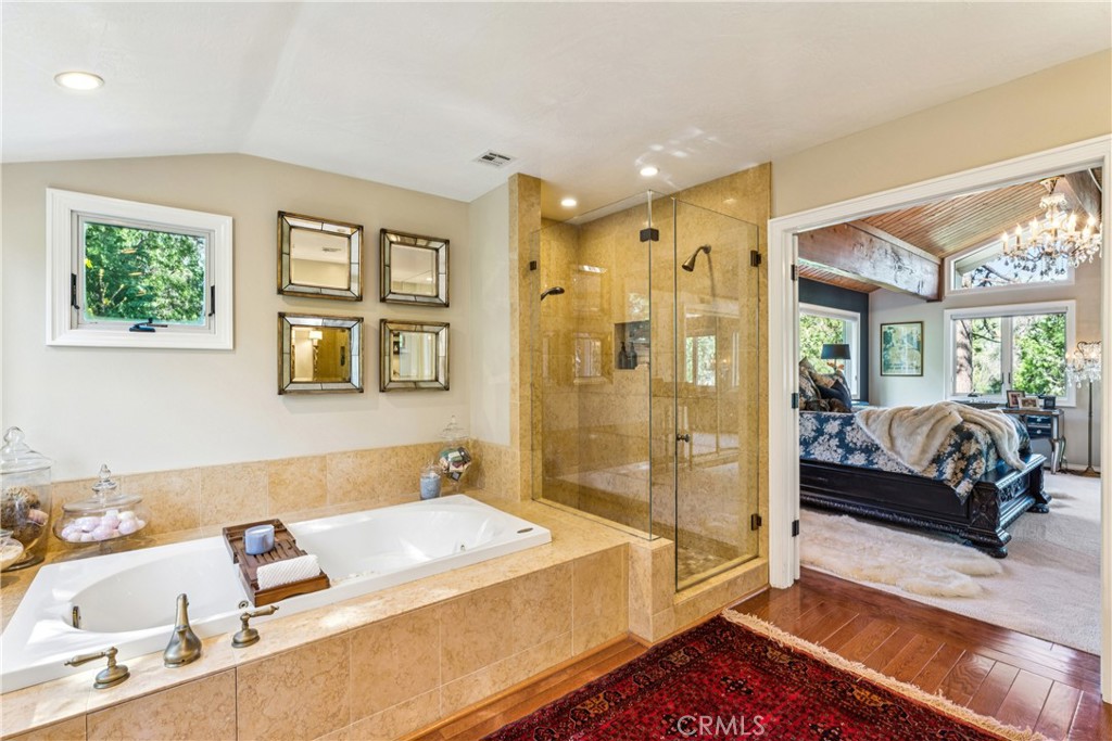 469 Golf Course Road Lake Arrowhead, CA 92352 - Photo 52 of 75 Upper level master bathroom
