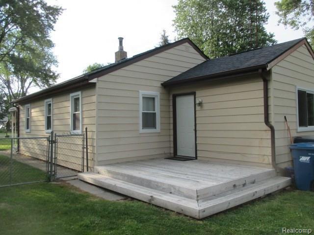 1904 Spaulding Road Monroe, MI 48162 - Photo 2 of 15 2.JPG