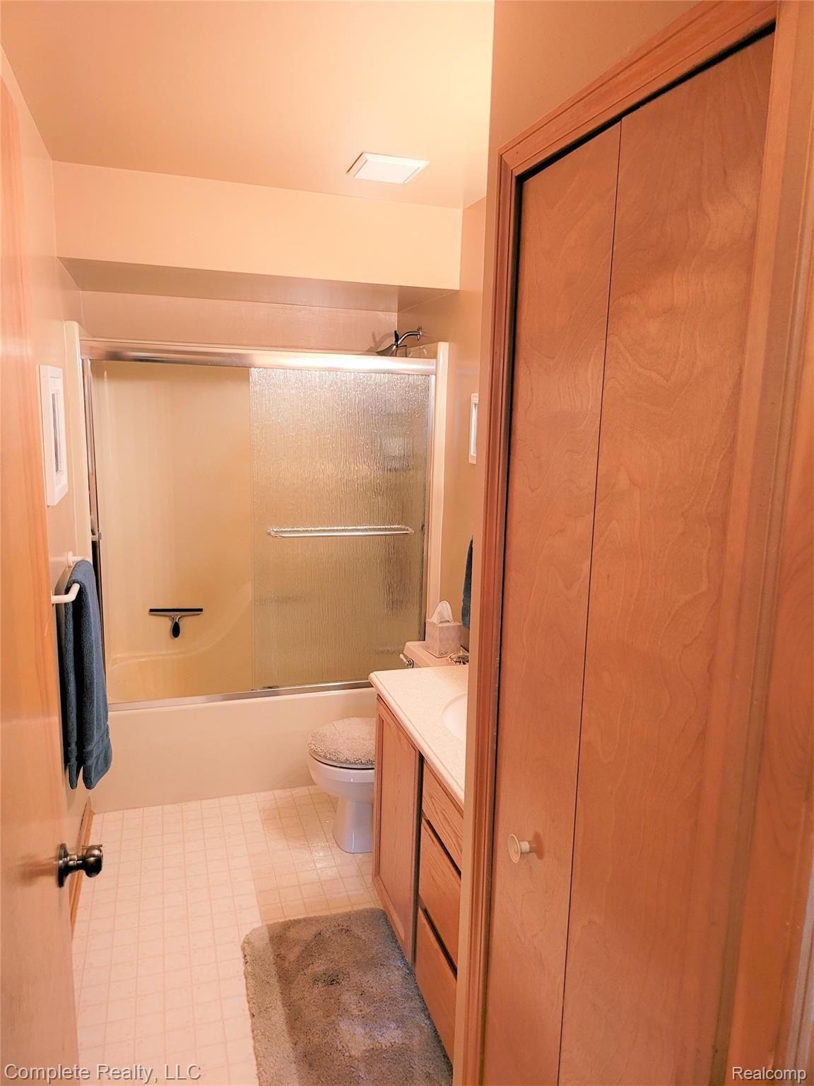 7125 North Center Road Mount Morris, MI 48458 - Photo 22 of 35 20210622_161738.jpg