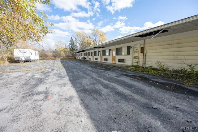 $900,000 | 2831 Transit Road, Elma, NY 14059